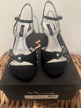 Nina Women's Germane LS Black Open Toe
Platform size 8 1/2